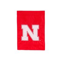 Evergreen Applique Flag, Garden, University of Nebraska, 16A949