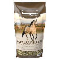 Bomgaars Feeds Alfalfa Forage Pellets, G4040, 40 LB Bag