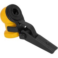 DEWALT 1/4" FNPT Ball Foot Chuck with Lever, DXCM038-0087